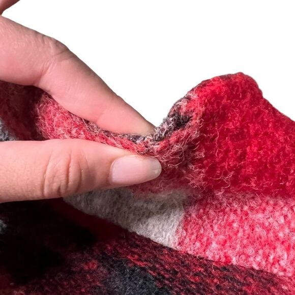 Aritzia Wilfred Free Off Duty Sweater Jacket Plaid - Picture 16 of 16